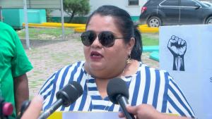 Trade Unions Protest Briefly after PM Briceno Misses Deadline